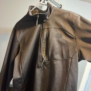 Gray north face 1/4 zip